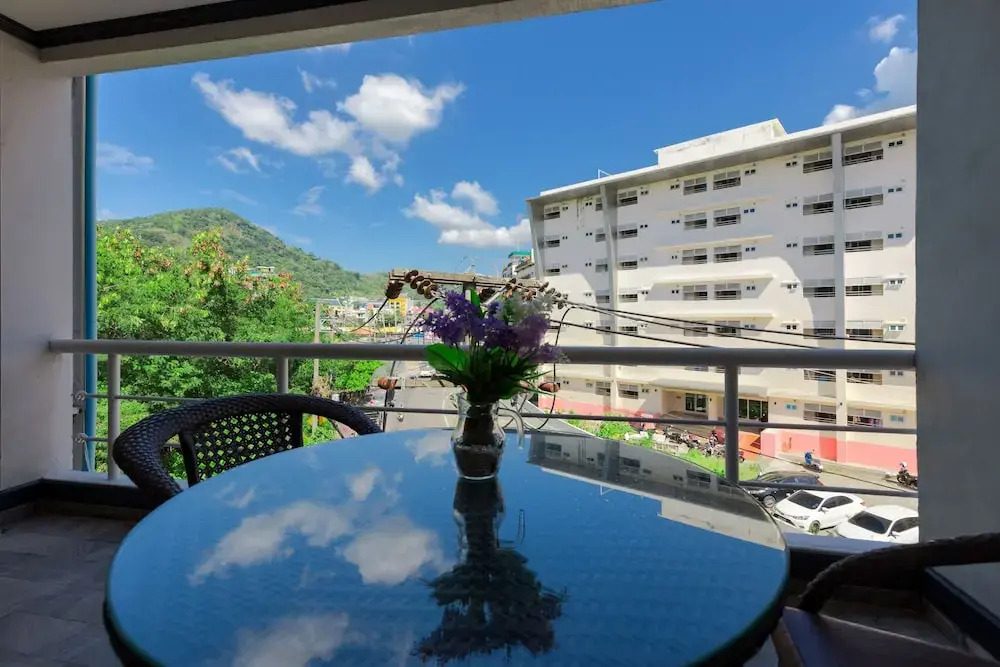 SOHO Rooms Patong