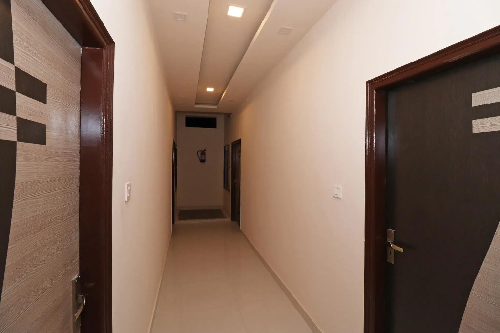 OYO 39292 Hotel Tejasvi