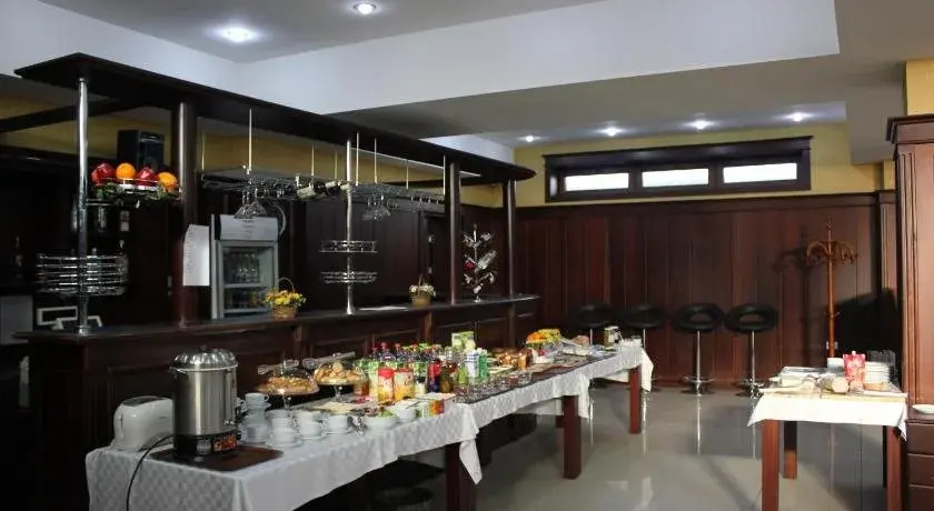 Alp Inn Hotel