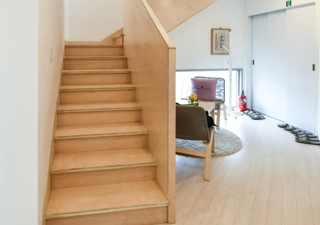 Runway Guesthouse - Hostel
