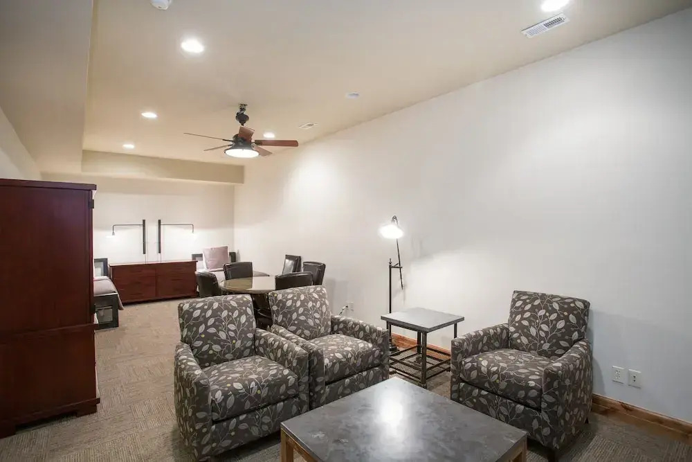 9201 - Silver Aspen - Five Bedroom + Loft Luxury Townhome 4 Hotel Room