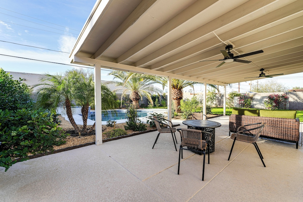 Shop, Swim & Explore: Updated Phoenix Home!