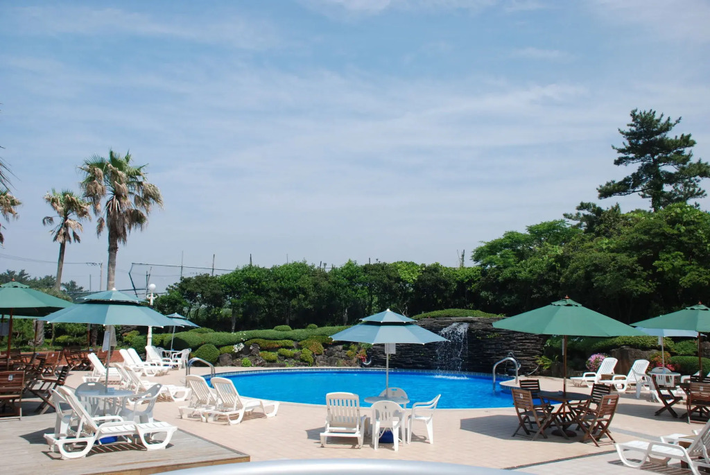 AVA Hotel Jeju Hamdeok