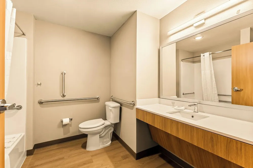LivAway Suites Orem-Vineyard