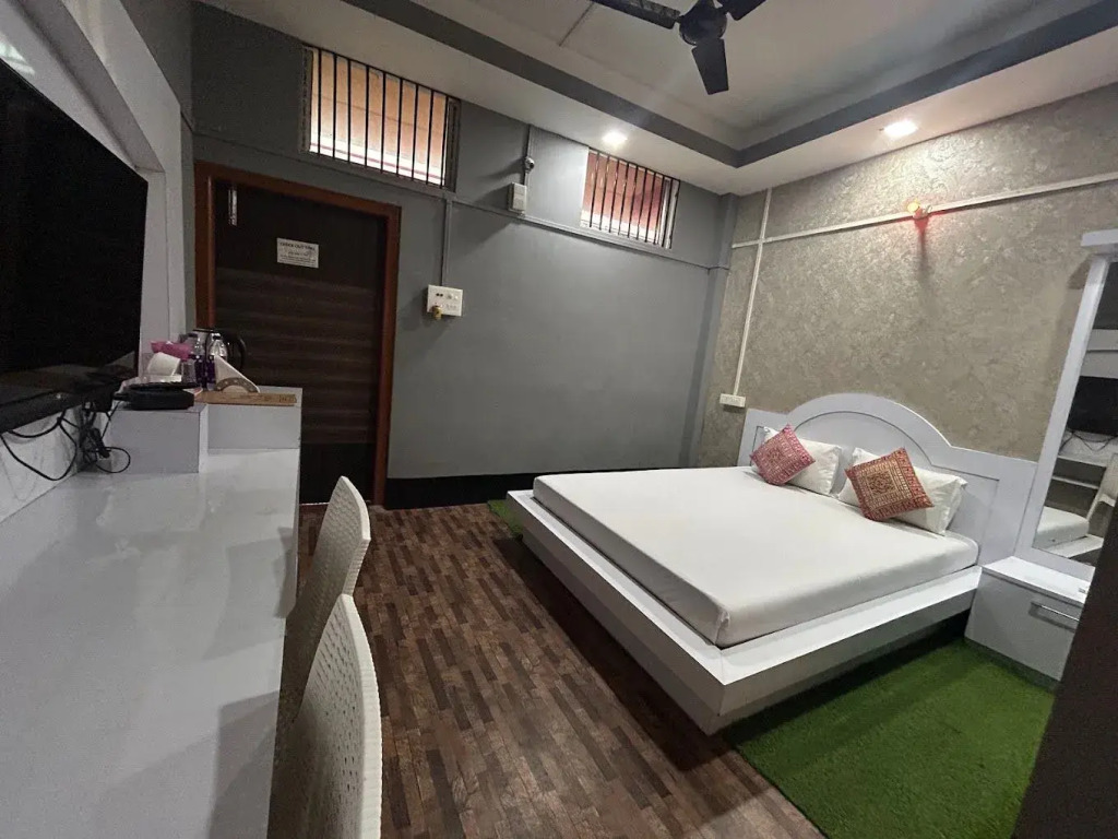 Mairas Resort