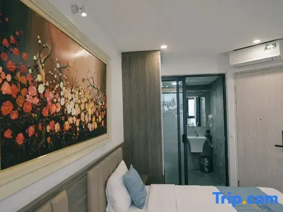 OM Homestay Lake View