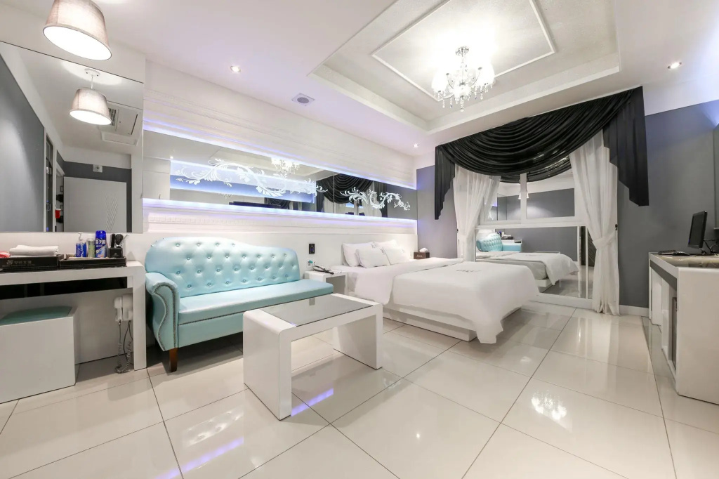 Dom Hotel