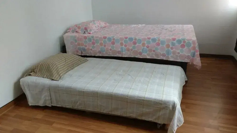 Room Close to the Beach