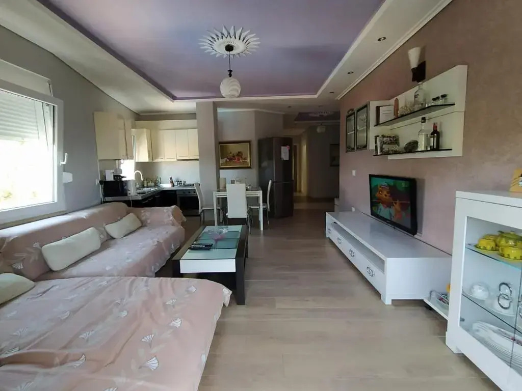 Mia's Sea View Apartment