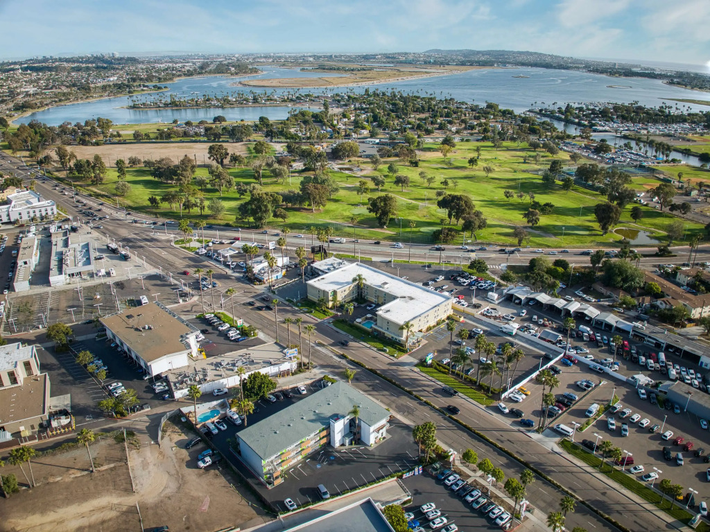 SureStay Hotel by Best Western San Diego Pacific Beach