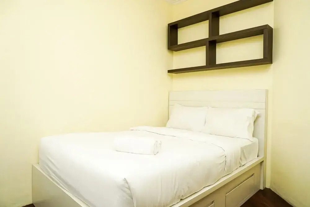 Comfy 3BR Apartment at Mediterania Gajah Mada By Travelio