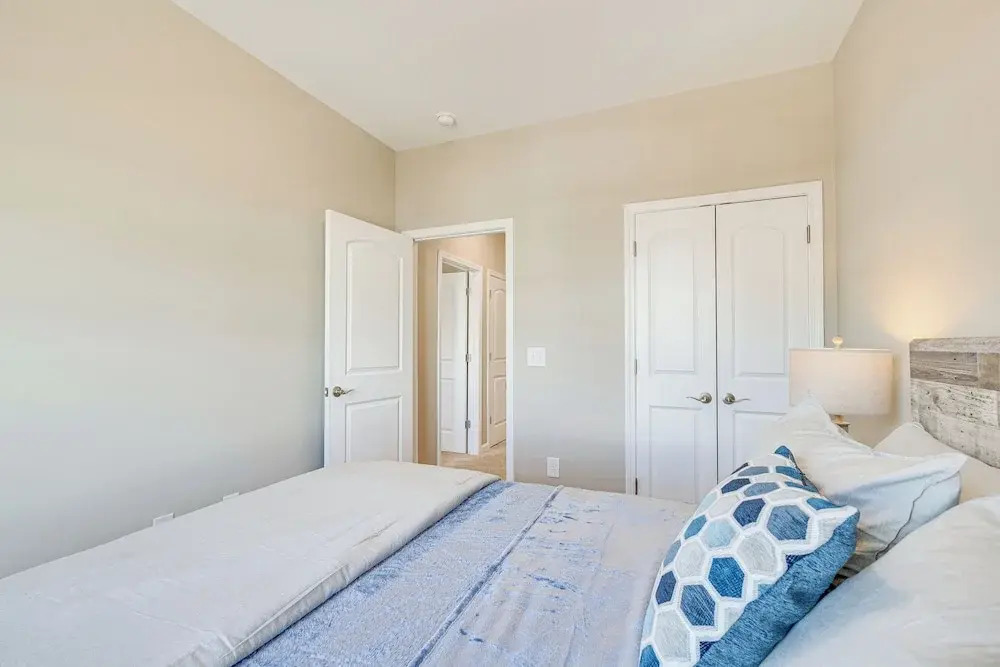 Coastal Beaufort Abode - Pool Access, Near Beaches