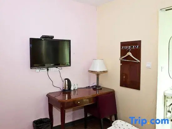 Yifeng Hotel