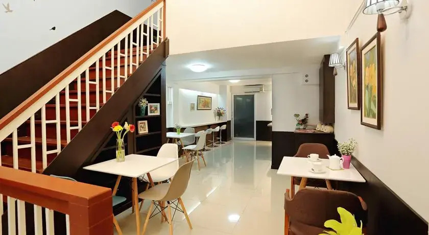 Baan Namtarn Guest House