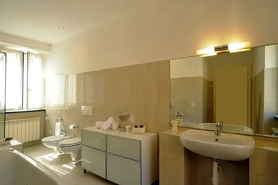 B&B Corallini