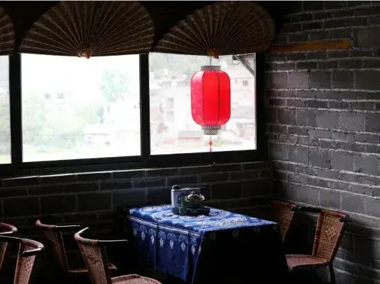 Fengguan Mountain Meilu Village Inn (Yangshuo Yulong River Scenic Area)