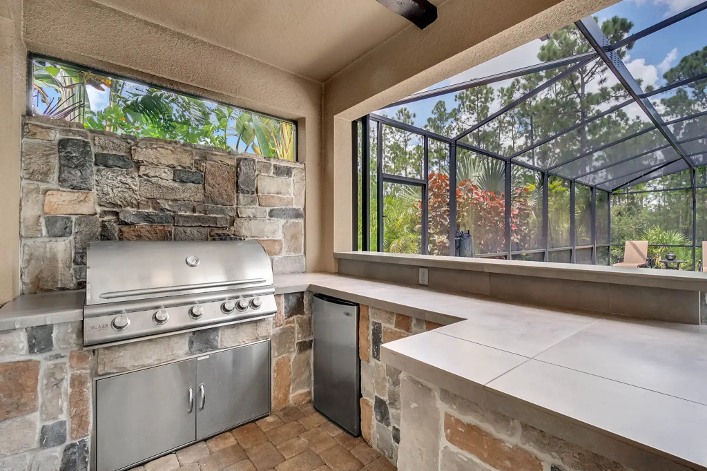 Custom 7-Bd Hm Loaded W/ Amenities Watersong-216Ys 7 Bedroom Home By Redawning