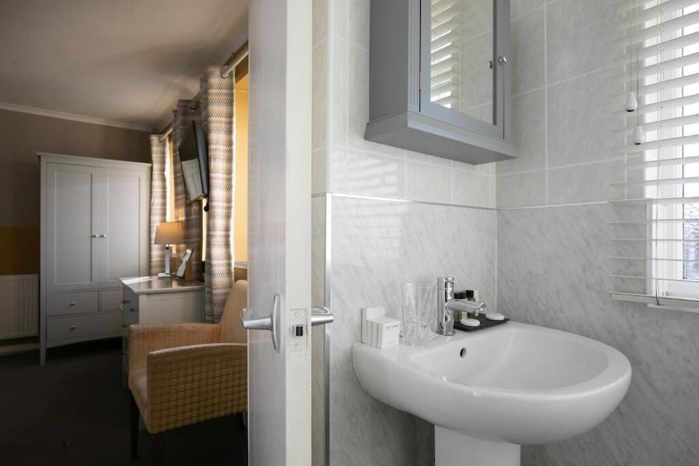 Castlemead Country House By The Sea
