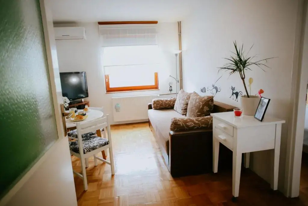 Petros apartmani