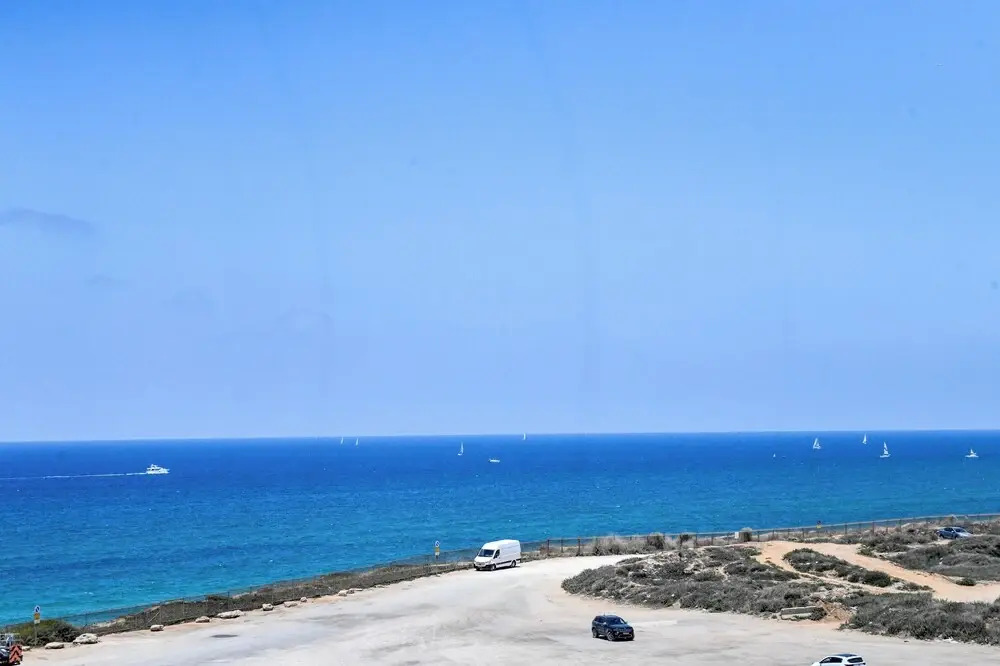 HaTsuk Sea-View Studio by Sea N' Rent