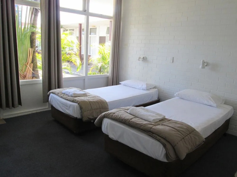 Park Beach Hotel Motel