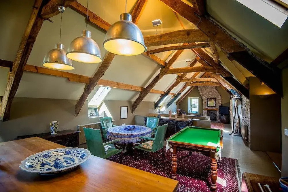Great House - A Grand Georgian Luxury Retreat with Heated Outdoor Pool