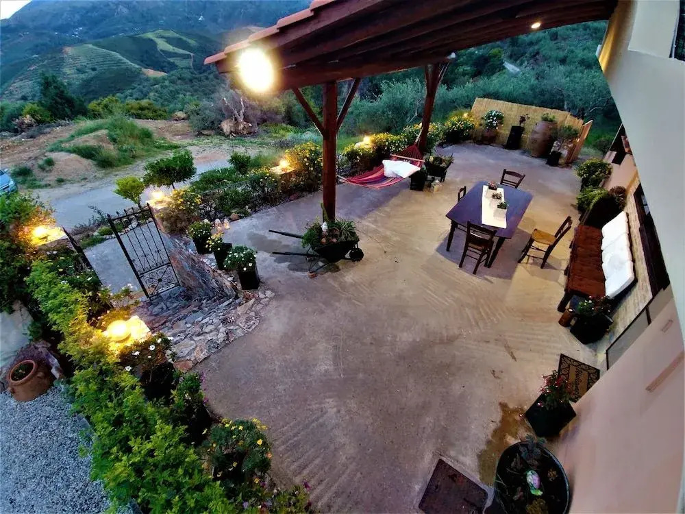 Thymes traditional house