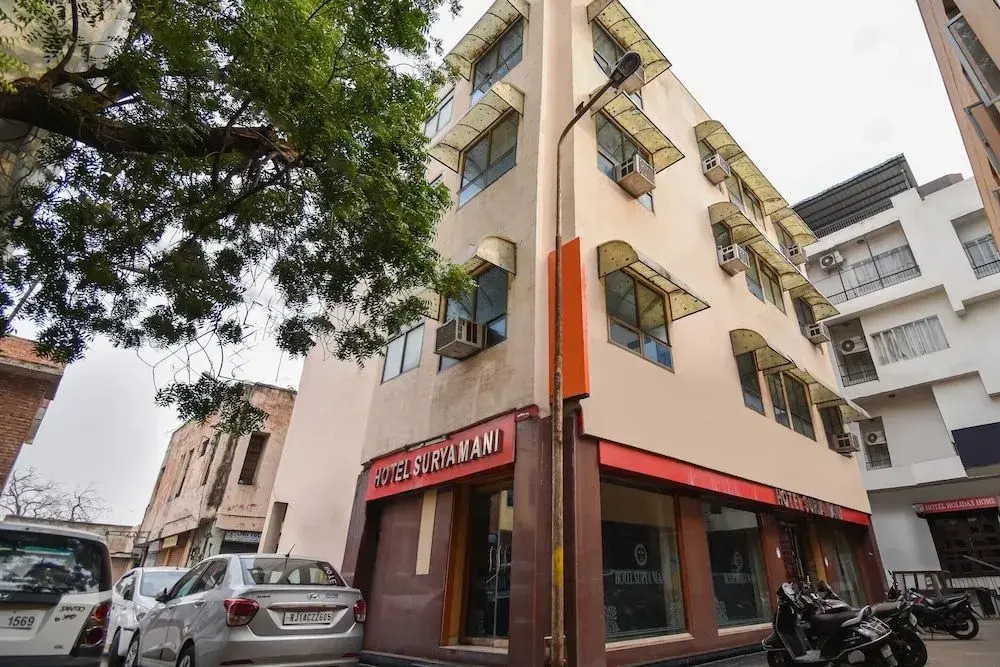 OYO 14067 Hotel Suryamani