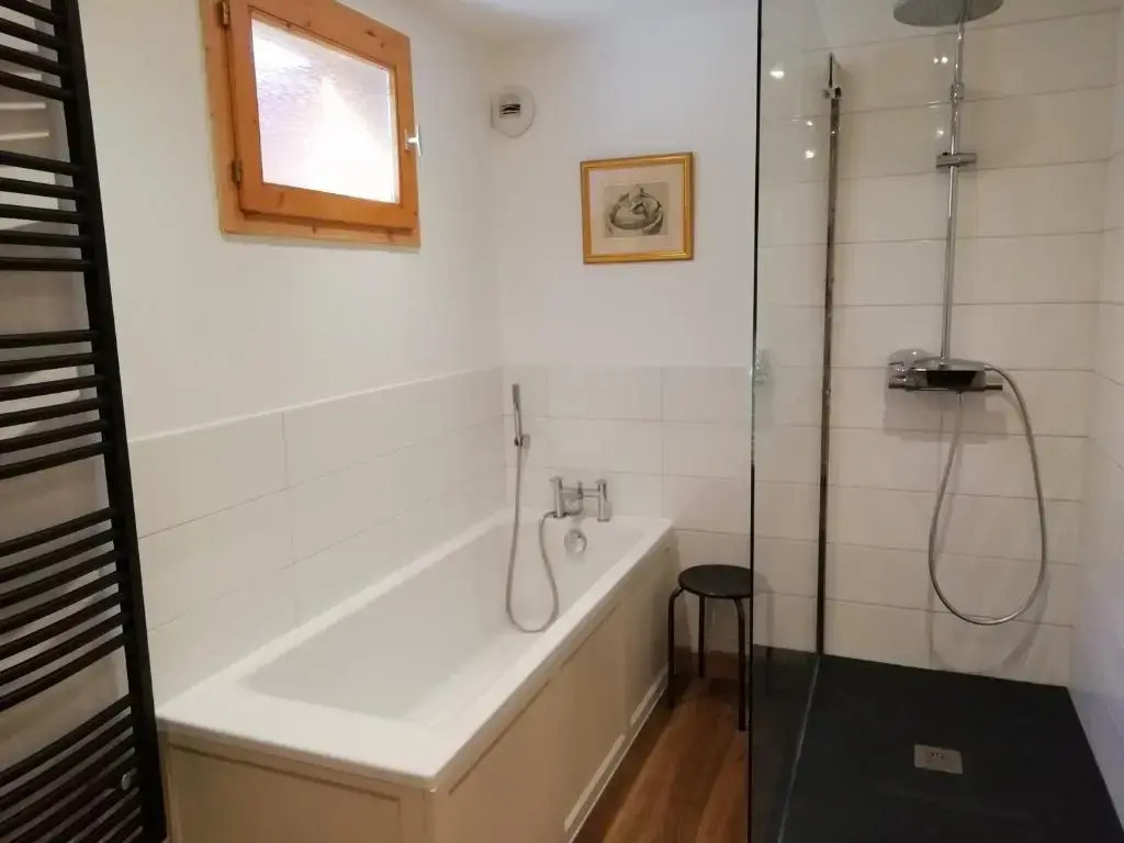 Chalet 5 pièces Vallandry, 12 pers, animaux admis, parking, WiFi - FR-1-411-545