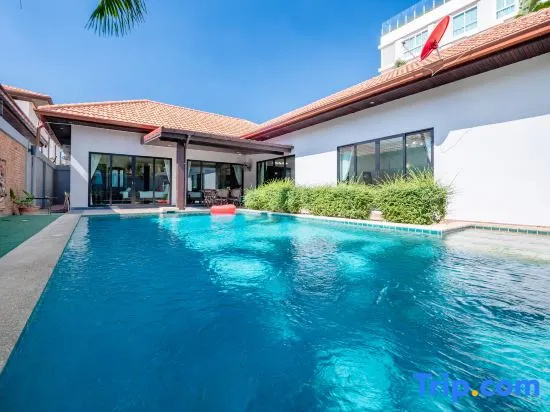 Majestic 3BDR pool villa Mayfair
