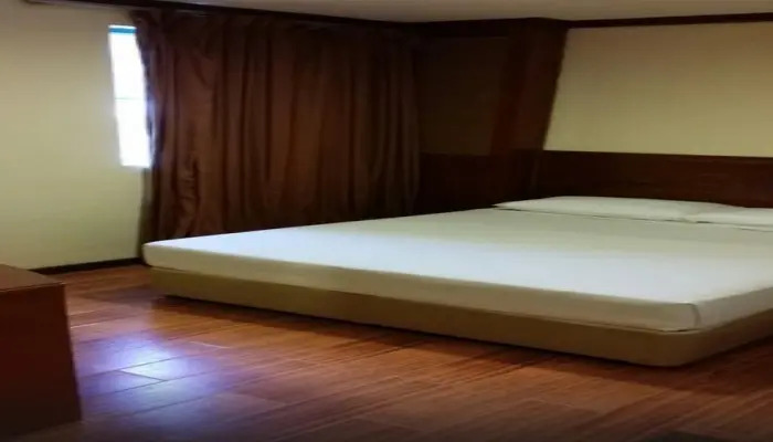 Hotel 81 Cherry
