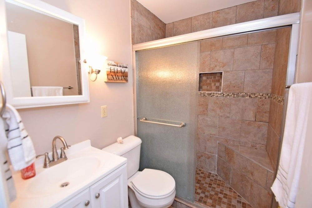 Bridgepoint Ii 201a 2 Bedroom Condo