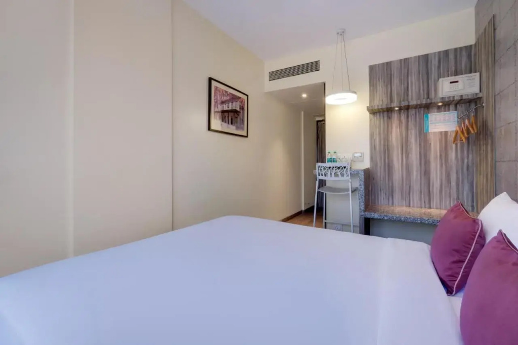 7 Apple Hotel, Vadodara