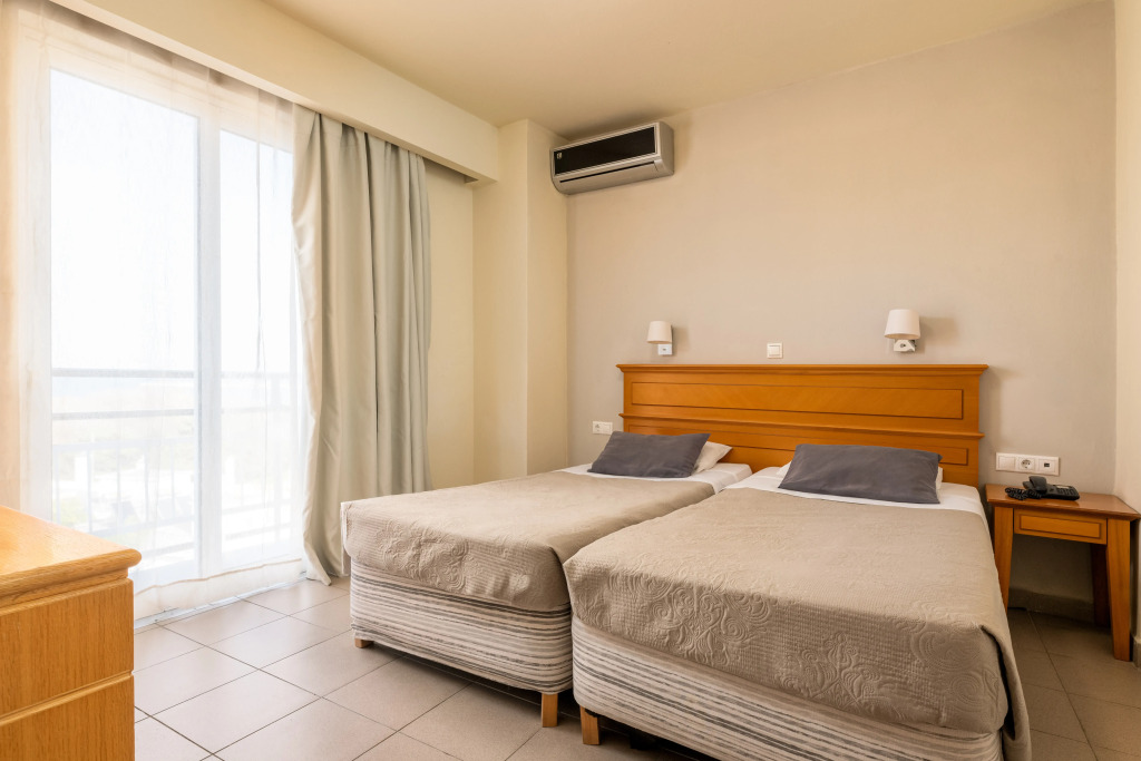 City Plus Rhodes Hotel