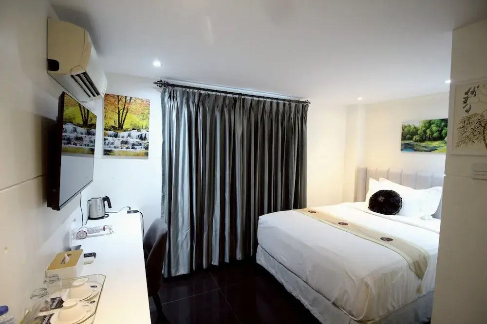Sasha House-Hotel-Senanikom