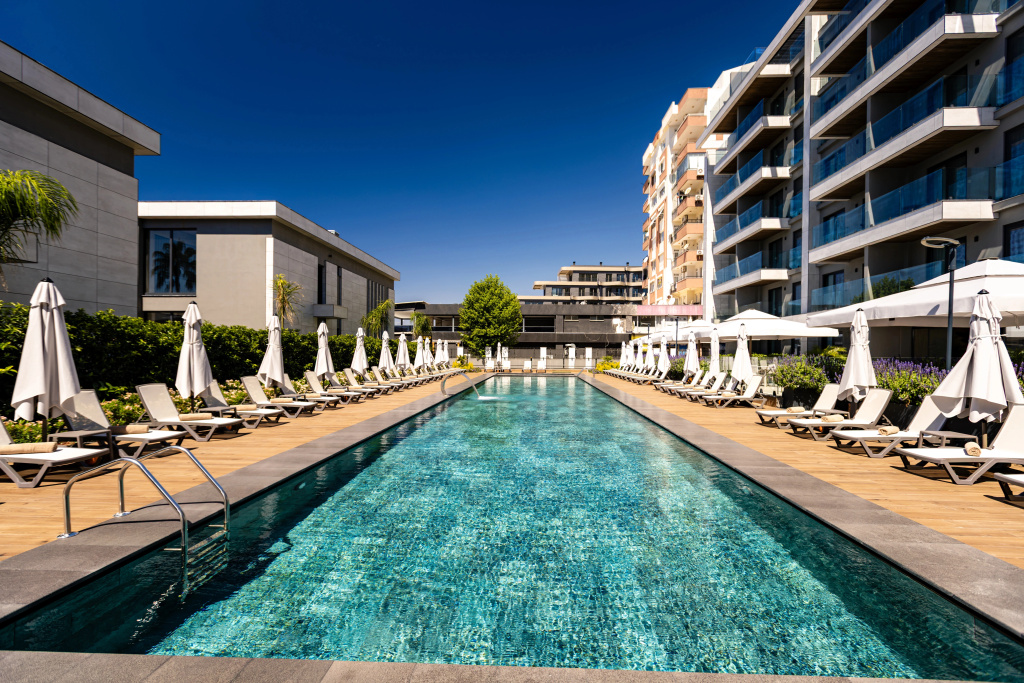 Khora Suites