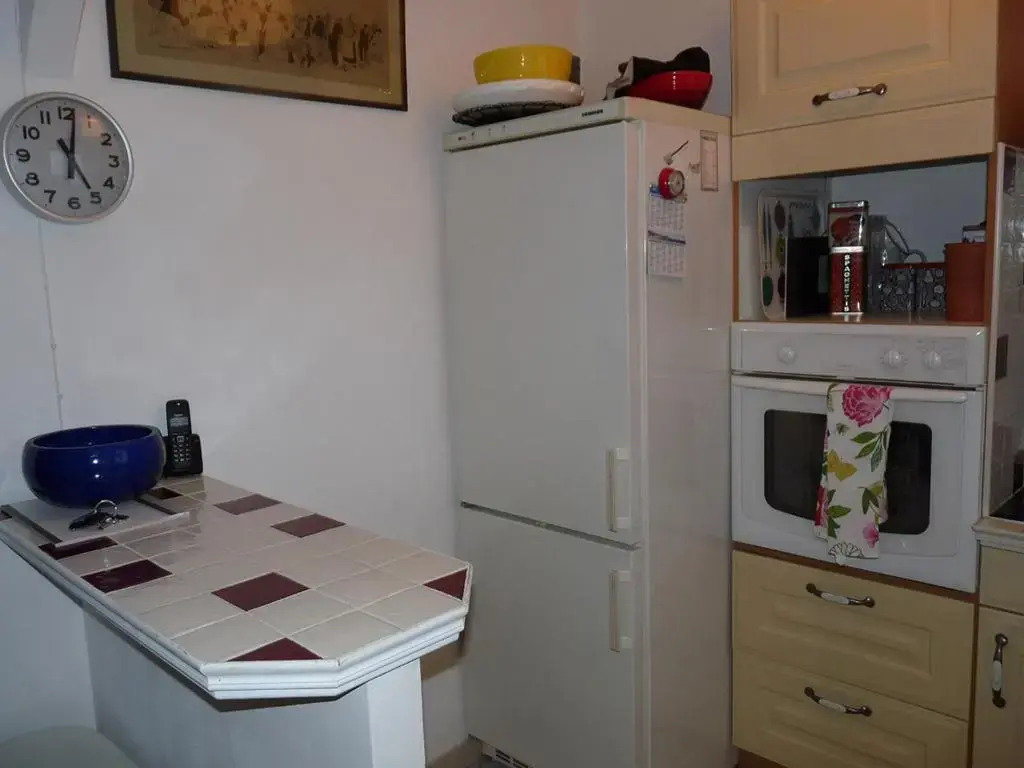 One bedroom apartment in Cannes with a terrasse and stunning views walking distance to the Palais 453