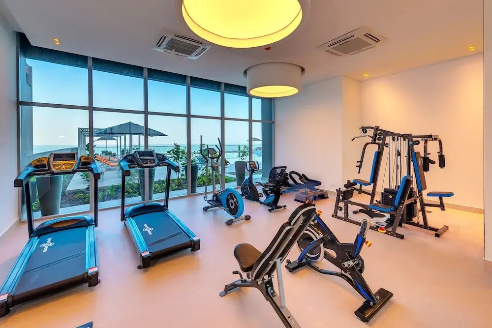 23rd Floor Luxury Apartment - sea view