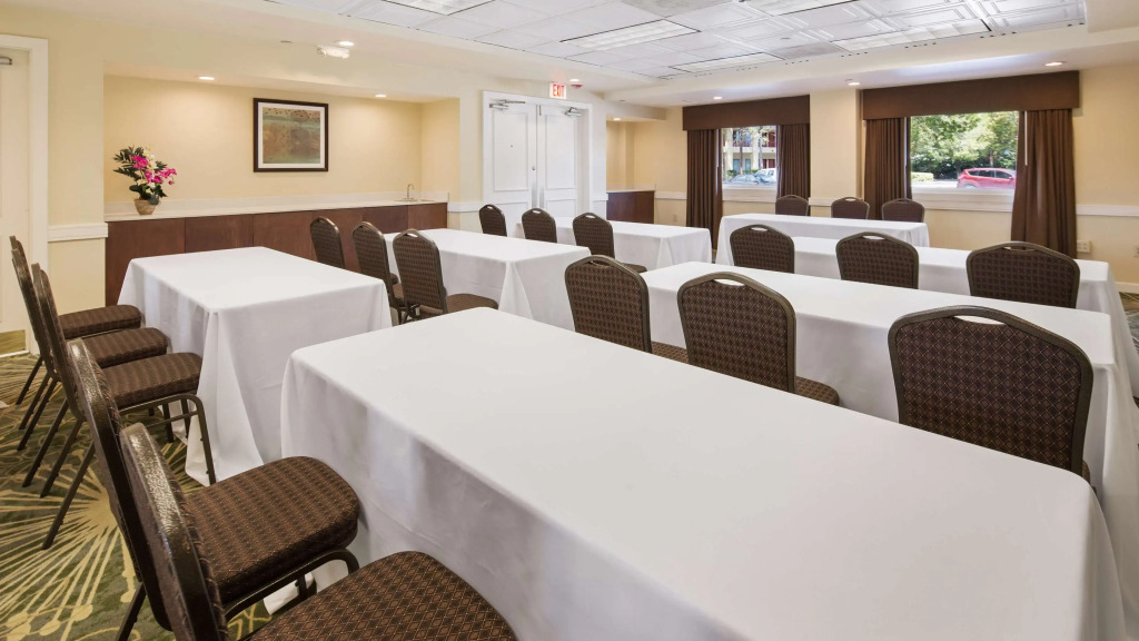 Best Western Plus Deerfield Beach Hotel & Suites
