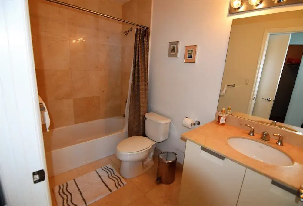 Amazing 4 Bedrooms, 5 Bath + Den Penthouse At La Perla