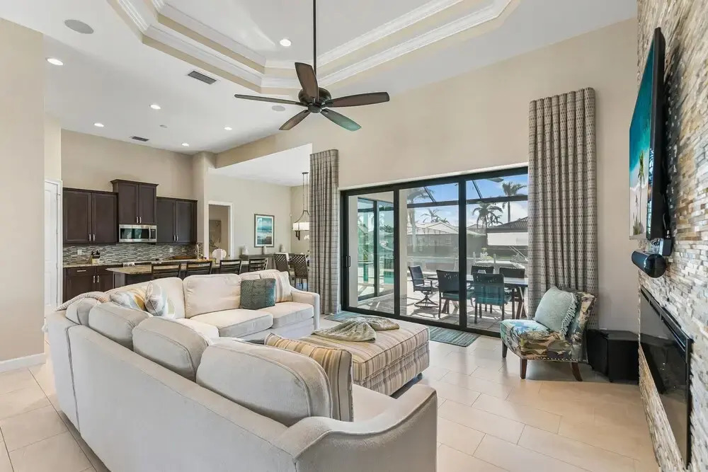 Marquesas Ct 300, Marco Island Vacation Rental 3 Bedroom Home by Redawning