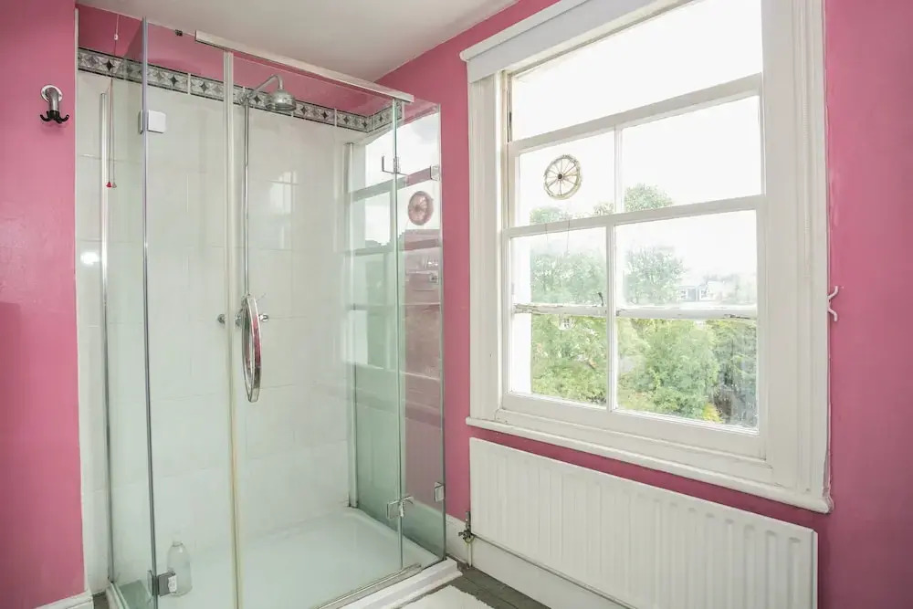 Spacious 3 Bedroom House In Dulwich