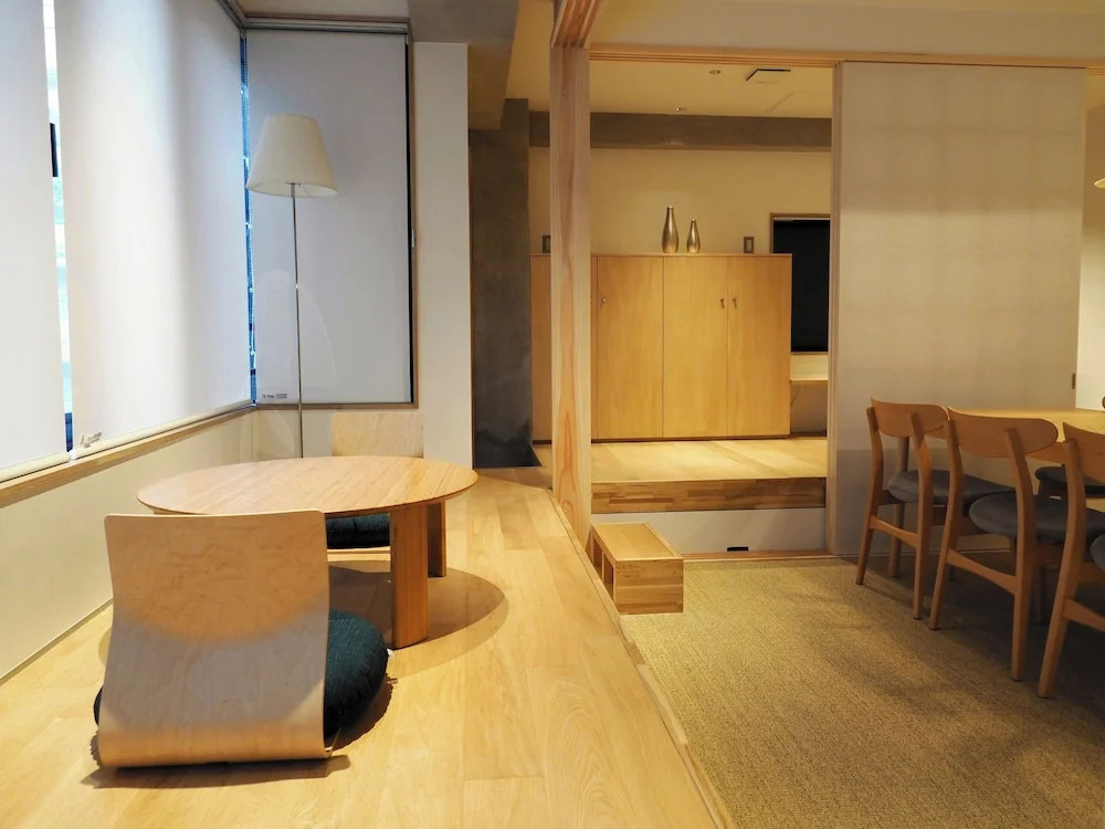 M/W Hotel