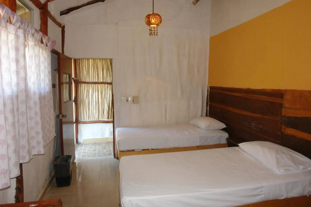 Golden Paradise Hostel