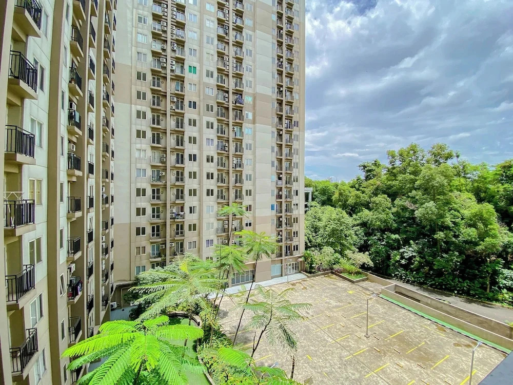 Practical 2Br For 4 Pax At Podomoro Golf View Apartment