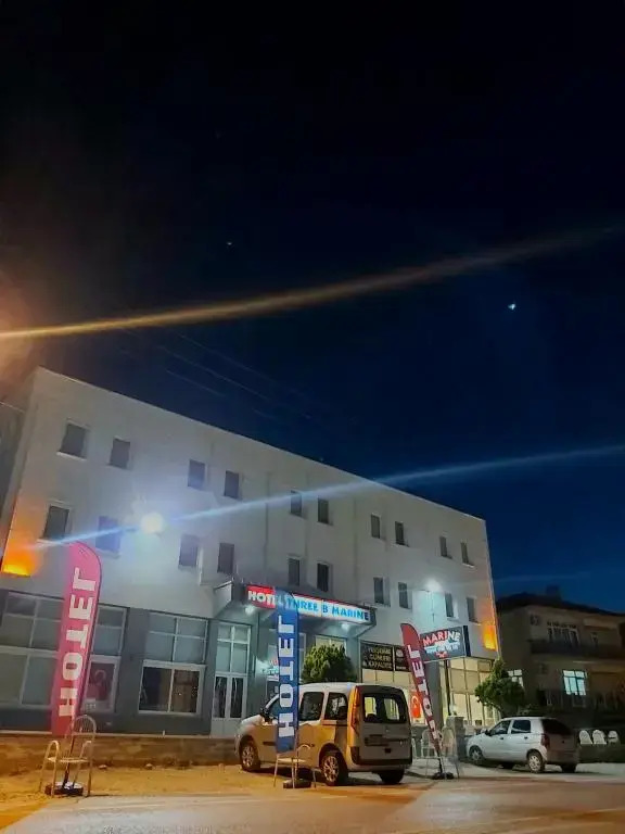 Hotel Three B Marine Sigacik