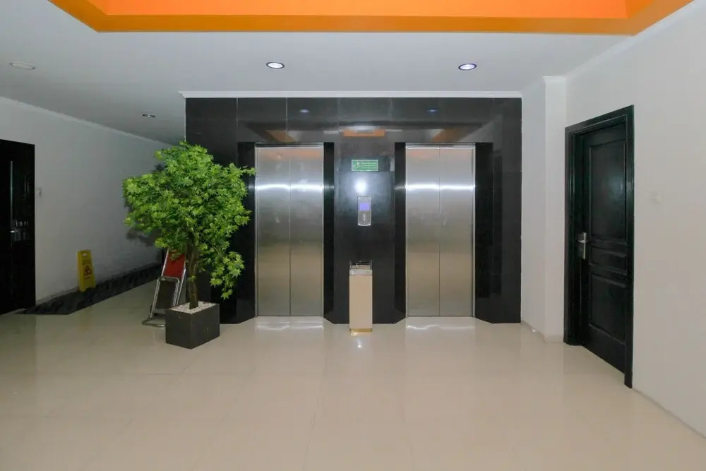 Airy Premier Tunjungan Walikota Mustajab 29 Surabaya