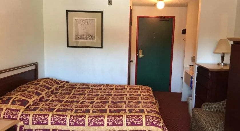 Sea-Tac Crest Motor Inn