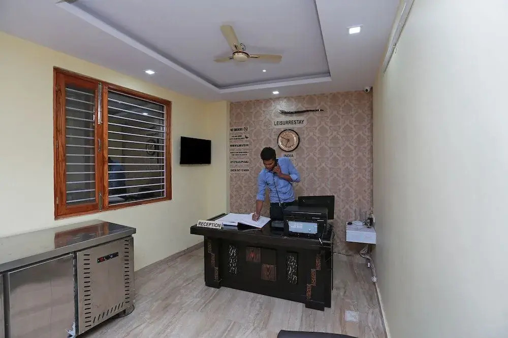 OYO 35361 Leisurrestay