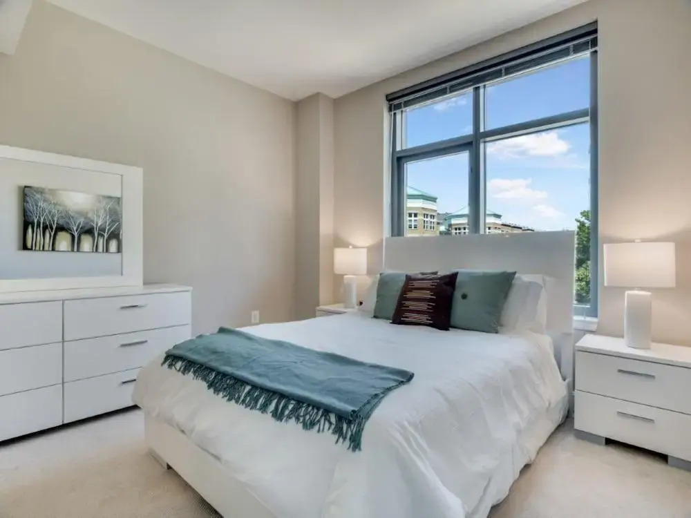 Global Luxury Suites at Town Center